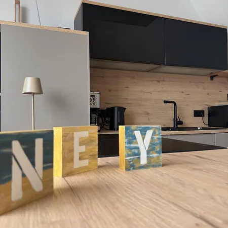 Maybach Huus Apartment